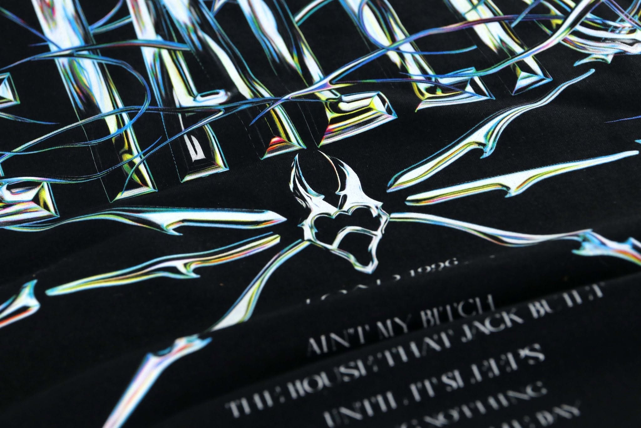 ผลงานออกแบบลายเสื้อยืดโดย Genetic Design 17